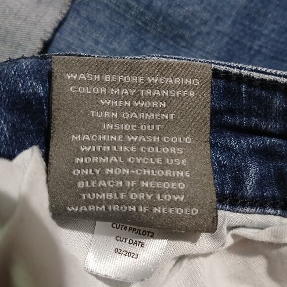 Torrid Jean Cut-Offs 30 AND Lane Bryant Khaki shorts 28-easy care plus size - Picture 14 of 15